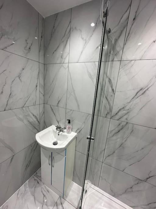 3 Bedroom Flat Kings Cross Лондон Екстер'єр фото