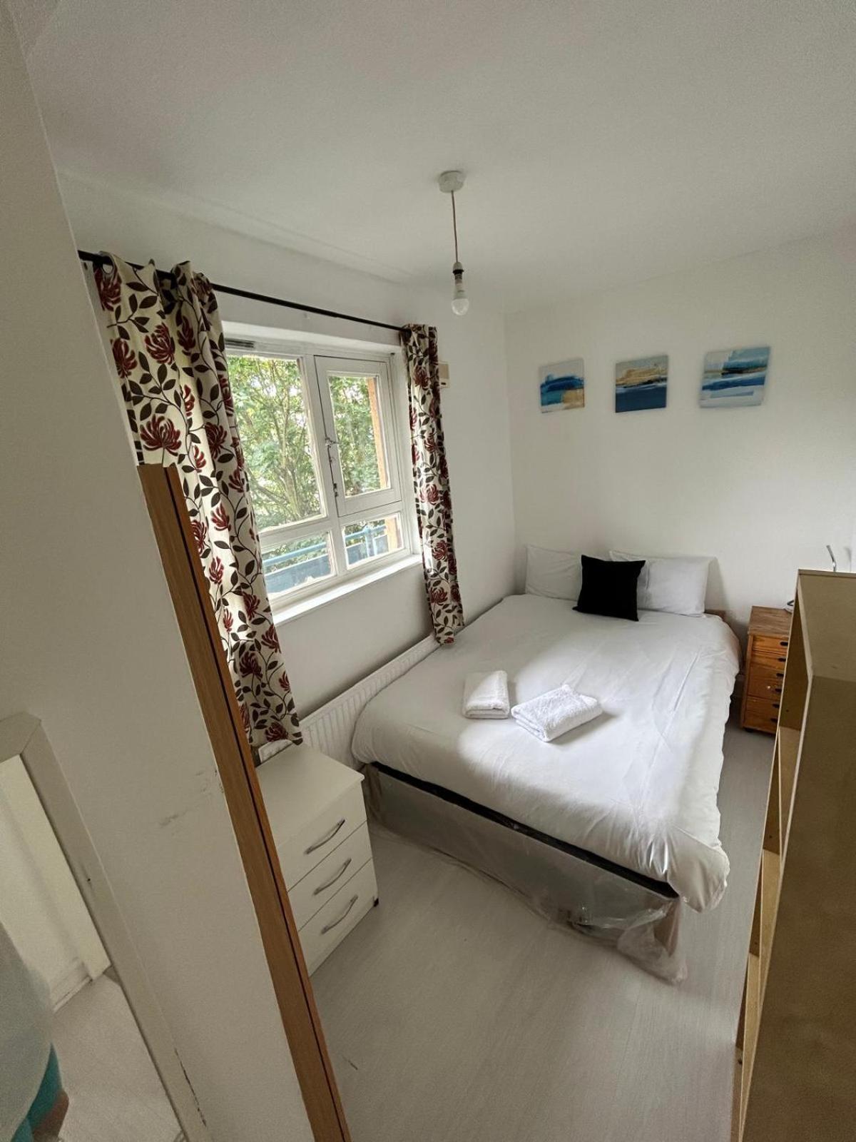 3 Bedroom Flat Kings Cross Лондон Екстер'єр фото